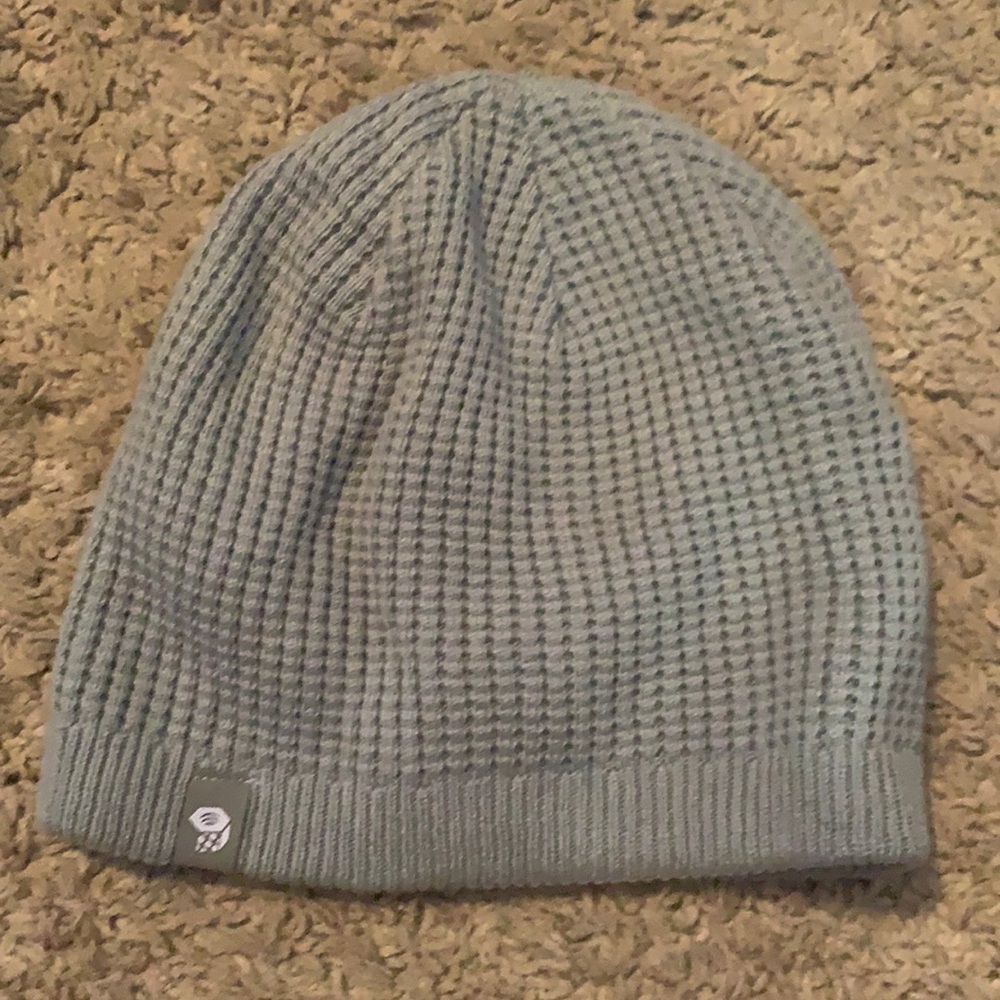 Mountain hardwear hat